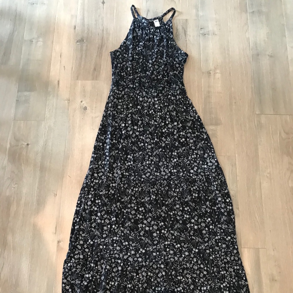 Women’s Sleeveless Maxi Dress